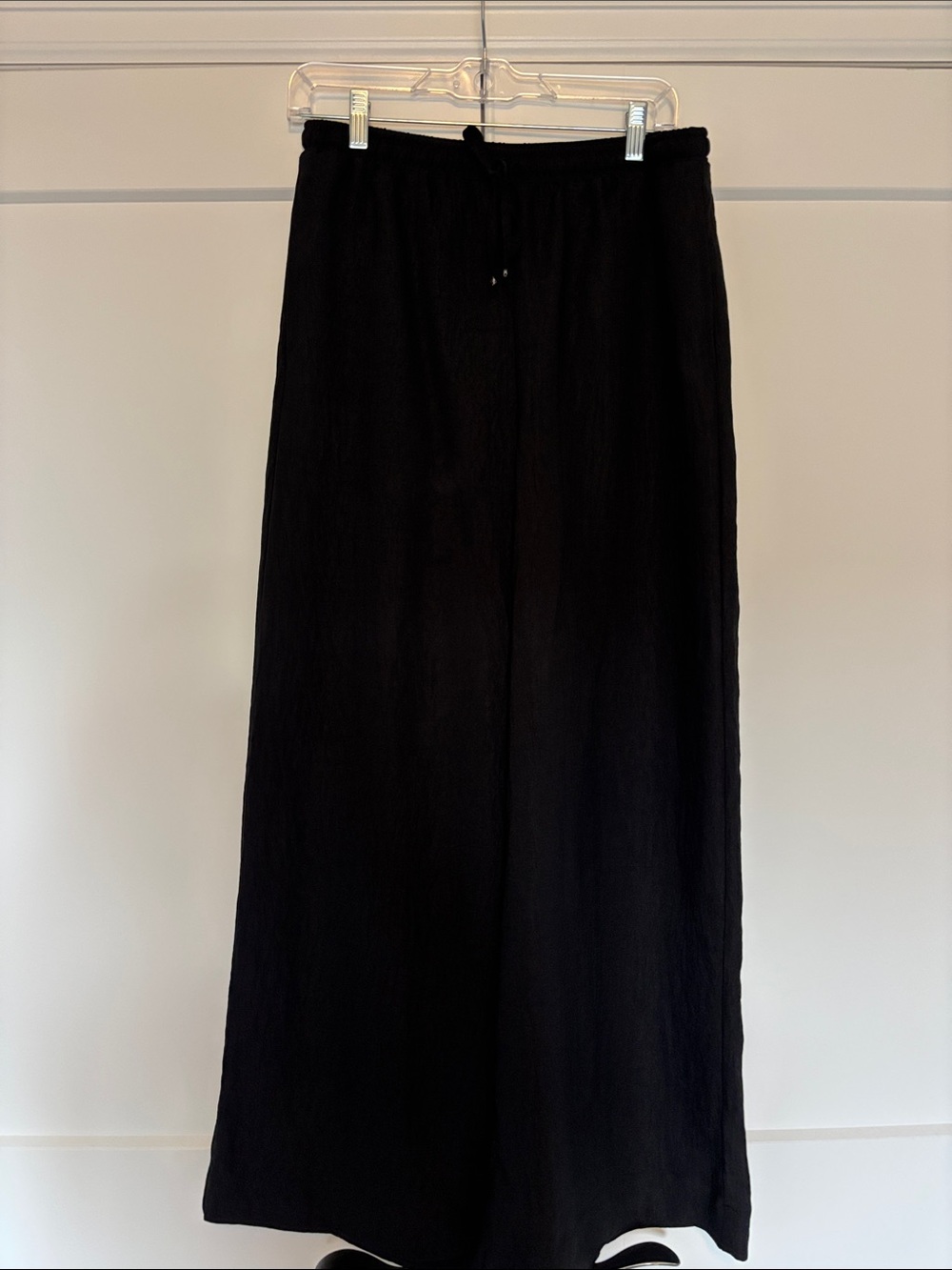 Black Wide-Leg Women's Pants - Picture 4 of 4